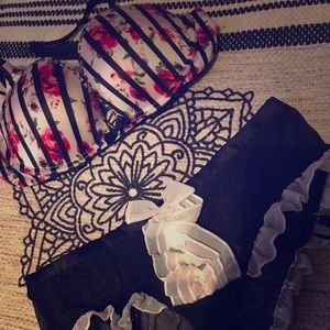 VS bra & panty set